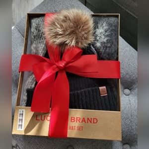 Lucky Brand scarf and hat set